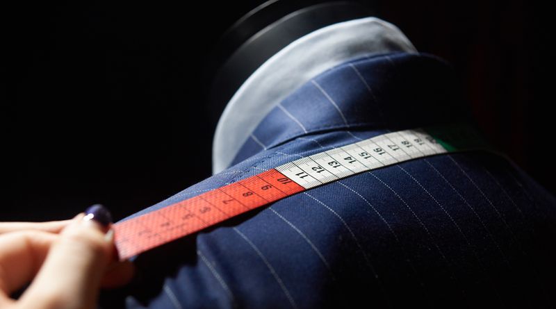 企業(yè)團(tuán)購西服需要注意哪些事項(xiàng)！